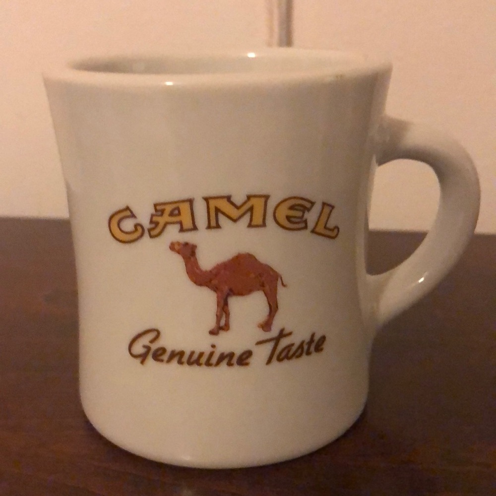 Vintage CAMEL “Genuine Taste” Coffee mug
